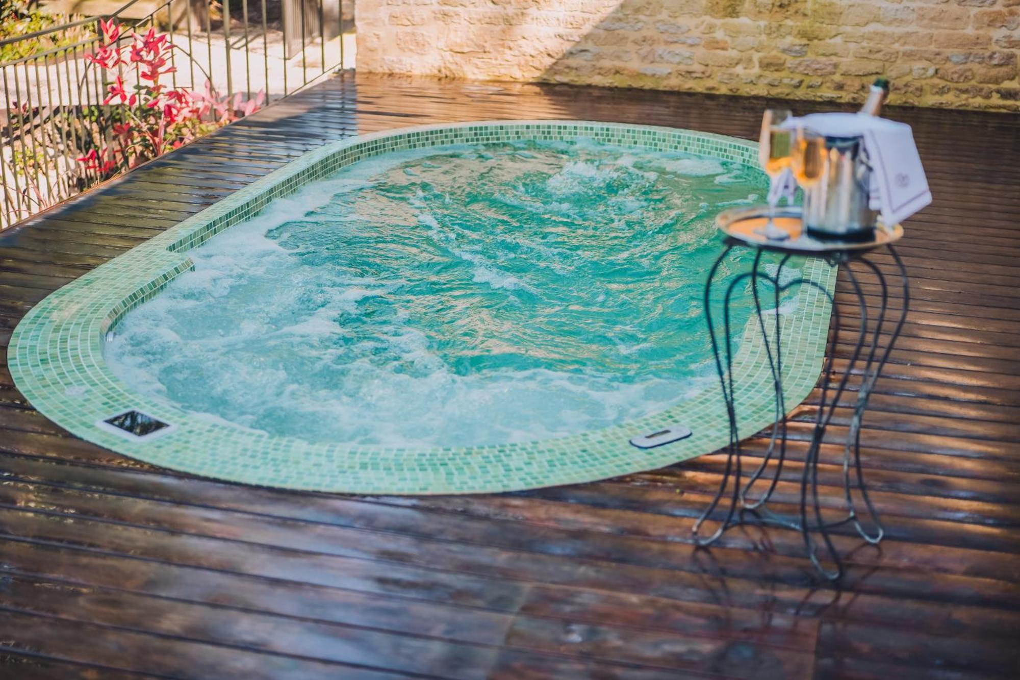 Hotel 4 Etoiles Chateau - Domaine De Coeurmandie Beny-sur-Mer Bagian luar foto
